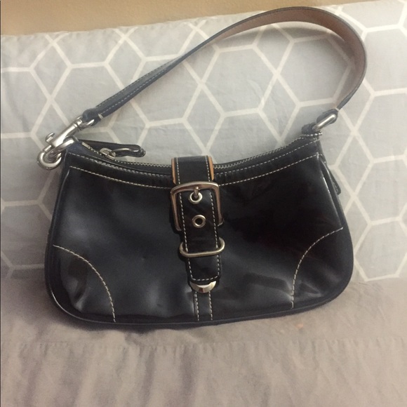 Coach Handbags - 💯Authentic Coach Bag